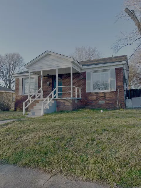 Exterior - 301 W Pine St, Benton, AR 72015 photo 1 of 5