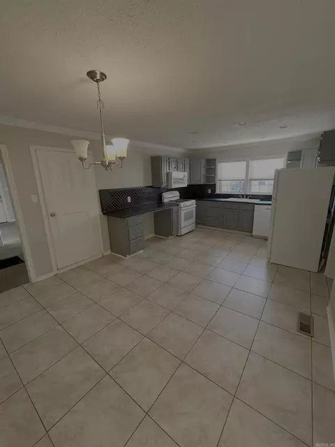 Kitchen - 301 W Pine St, Benton, AR 72015 photo 2 of 2
