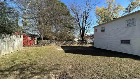 Exterior - 301 W Pine St, Benton, AR 72015 photo 4 of 5