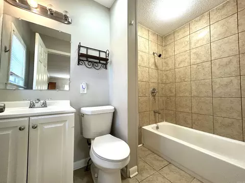 Bath - 301 W Pine St, Benton, AR 72015 photo 6 of 6