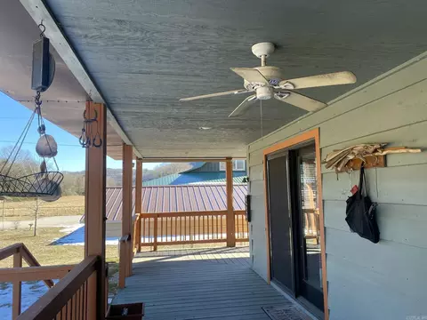 Exterior - 465 S Riverview Ln, Mountain View, AR 72560 photo 5 of 10