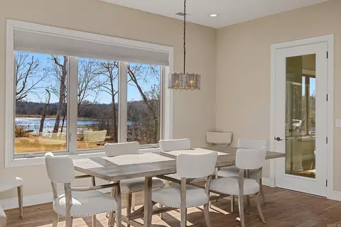 Dining - 5 Sowbug Cir, Cotter, AR 72626 photo 1 of 1