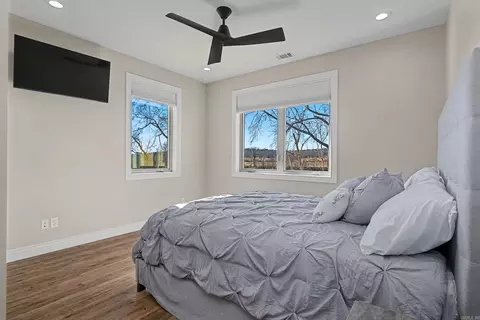 Bedroom - 5 Sowbug Cir, Cotter, AR 72626 photo 4 of 4
