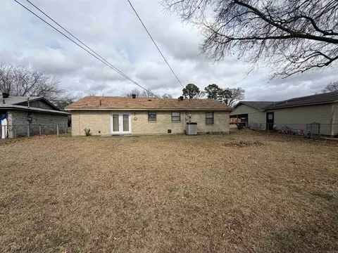 2810 Claremont, Pine Bluff, AR 71601 photo 4
