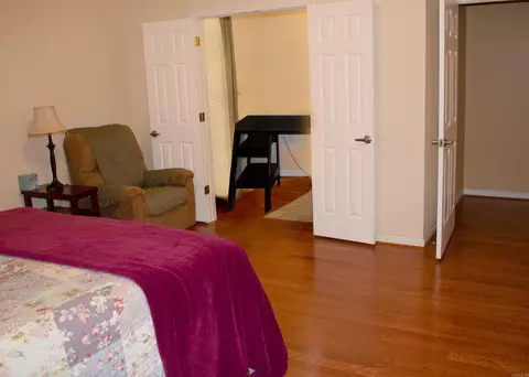 Bedroom - 210 Sherry Ln, Pine Bluff, AR 71603 photo 5 of 5
