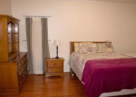 Bedroom - 210 Sherry Ln, Pine Bluff, AR 71603 photo 4 of 5