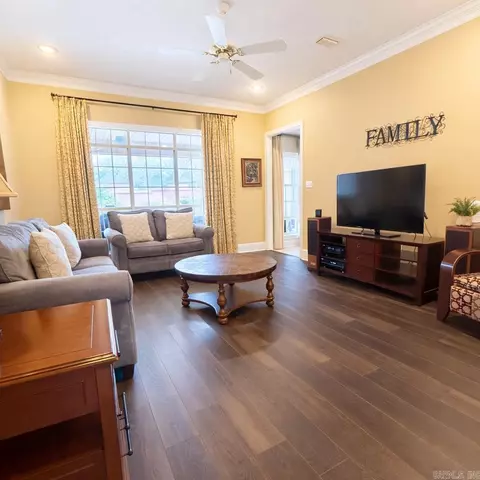 Living - 110 Roosevelt Cir, Conway, AR 72034 photo 2 of 4