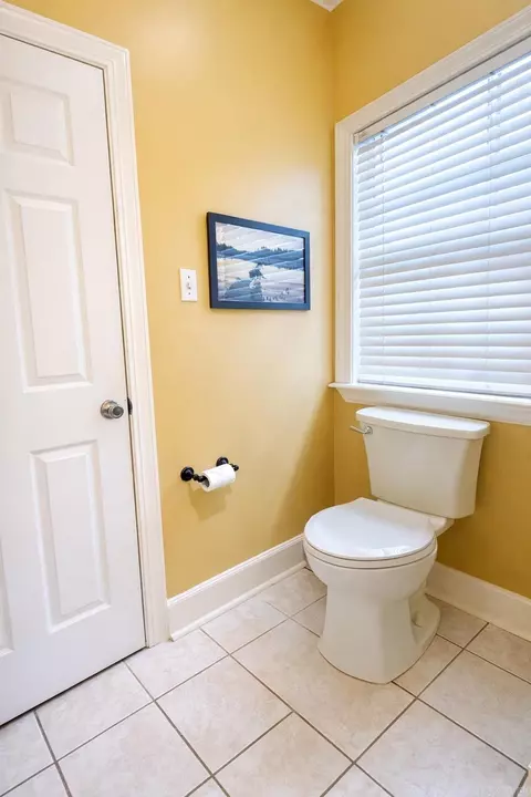 Bath - 110 Roosevelt Cir, Conway, AR 72034 photo 7 of 7