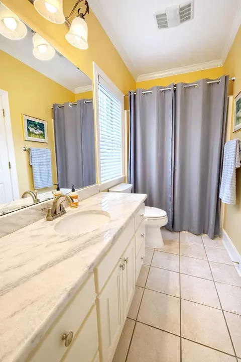 Bath - 110 Roosevelt Cir, Conway, AR 72034 photo 3 of 7