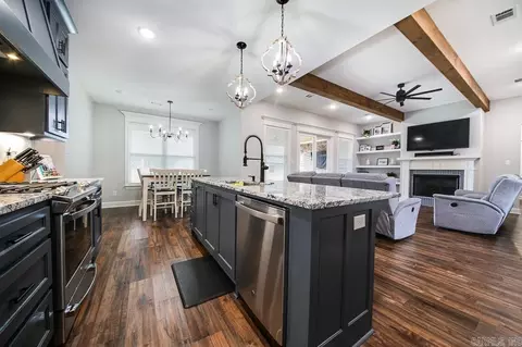 Kitchen - 13 Denali Cv, Cabot, AR 72023 photo 4 of 8