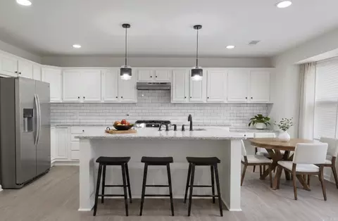 Kitchen - 1906 Whitlock Dr, Benton, AR 72015 photo 1 of 4