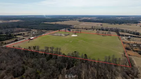 000 Carter Rd, Rose Bud, AR 72137