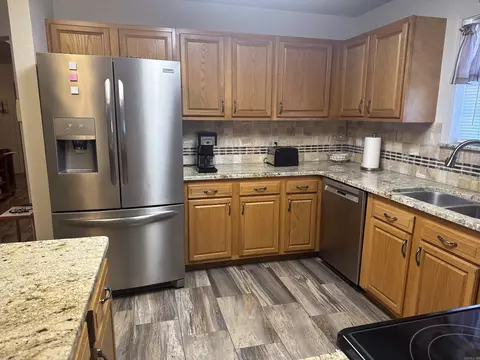 Kitchen - 95 Deer Run, Delaware, AR 72835 photo 6 of 9