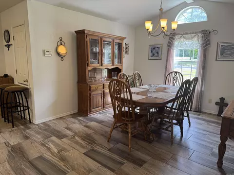 Dining - 95 Deer Run, Delaware, AR 72835 photo 1 of 1