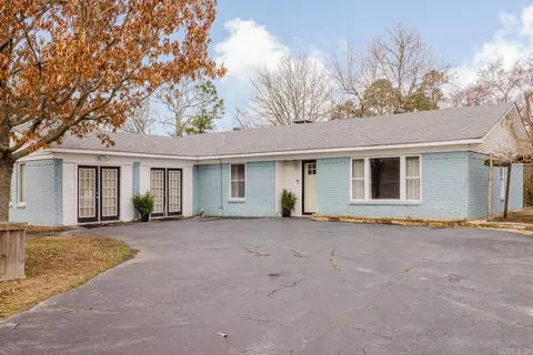 104 Rainbow Ln, Hot Springs, AR 71913