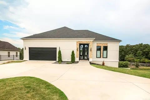 601 Greystone Blvd, Cabot, AR 72023
