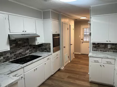 Kitchen - 1500 E 42nd, Pine Bluff, AR 71603 photo 3 of 3