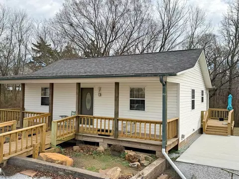 212 Collins St, Mountain View, AR 72560 photo 2
