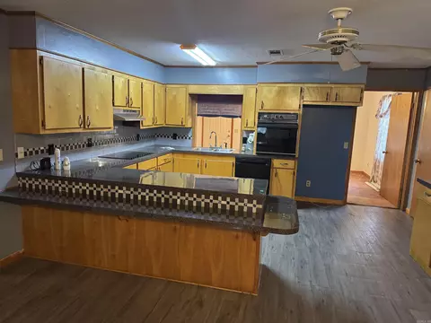 Kitchen - 1434 Bayou Rd, Eudora, AR 71640 photo 2 of 2
