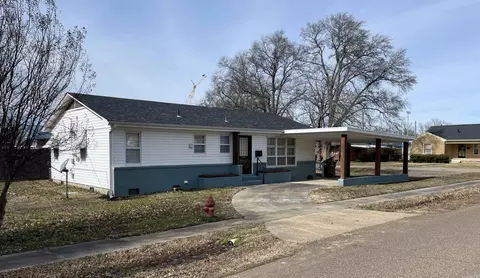 621 N Lemons St, Wynne, AR 72396