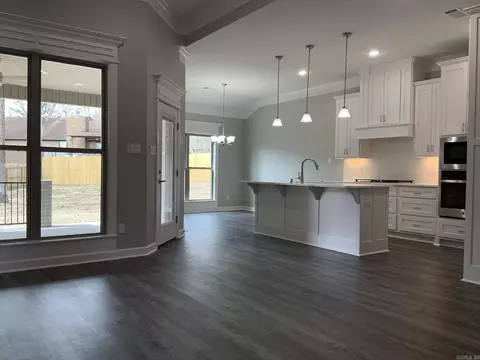 Living - 124 Riverstone Cv, Sherwood, AR 72120 photo 2 of 5