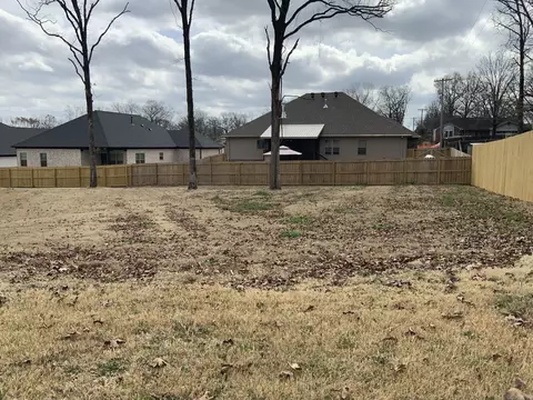 Exterior - 124 Riverstone Cv, Sherwood, AR 72120 photo 11 of 12