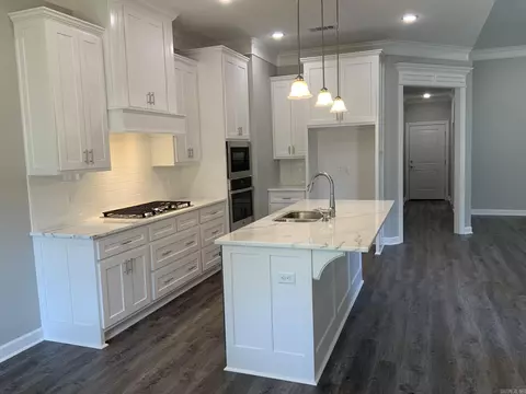Kitchen - 124 Riverstone Cv, Sherwood, AR 72120 photo 2 of 2