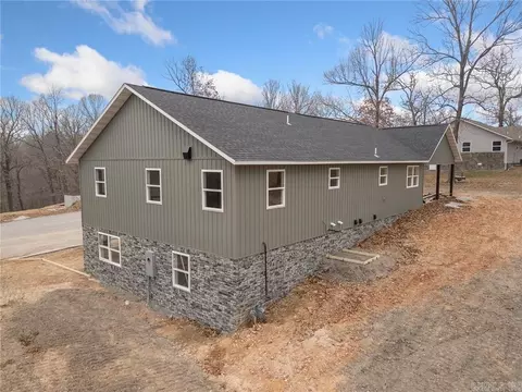 Exterior - 6135 Oak Leaf Dr, Harrison, AR 72601 photo 9 of 9