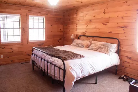 Bedroom - 100 Williamson Switch, Guion, AR 72540 photo 1 of 3