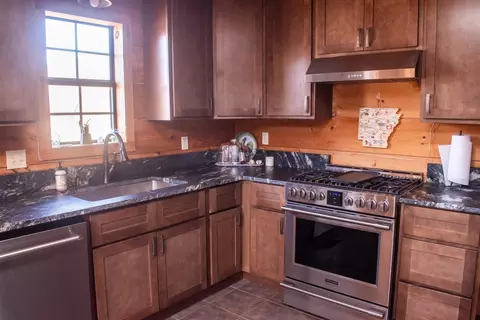 Kitchen - 100 Williamson Switch, Guion, AR 72540 photo 2 of 2
