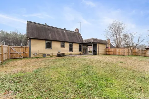 Exterior - 2105 Monticello Ct, Pine Bluff, AR 71603 photo 5 of 6