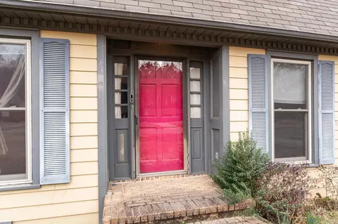 Entry Way - 2105 Monticello Ct, Pine Bluff, AR 71603 photo 1 of 3