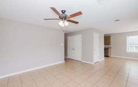 Living - 518 S Main, Benton, AR 72015 photo 4 of 4