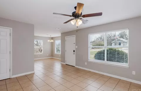 Living - 518 S Main, Benton, AR 72015 photo 3 of 4