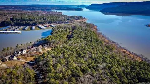 000 Woods Ln, Clinton, AR 72031