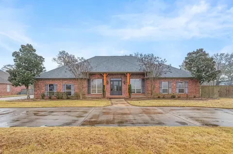 1070 Mound View Dr, England, AR 72046