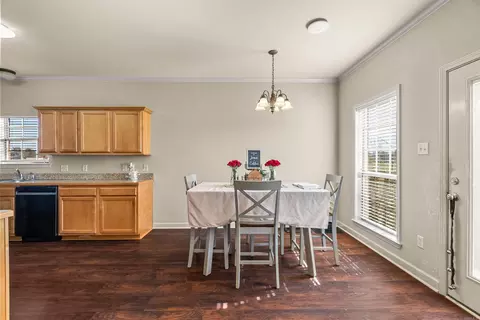 Dining - 2 Lilley Cv, Greenbrier, AR 72058 photo 1 of 2