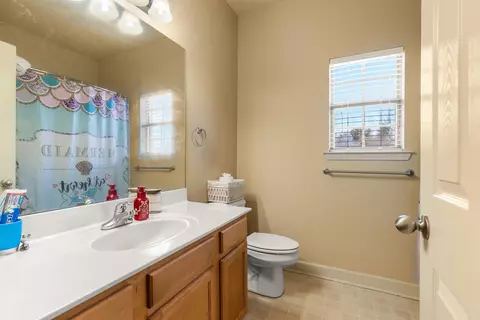 Bath - 2 Lilley Cv, Greenbrier, AR 72058 photo 3 of 3