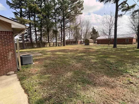 Exterior - 816 E 7th St, Rector, AR 72461 photo 2 of 4