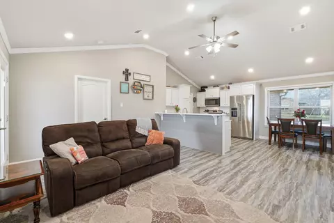 Entry Way - 35 Wilson Loop, Ward, AR 72176 photo 2 of 4