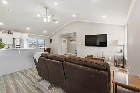 Entry Way - 35 Wilson Loop, Ward, AR 72176 photo 3 of 4