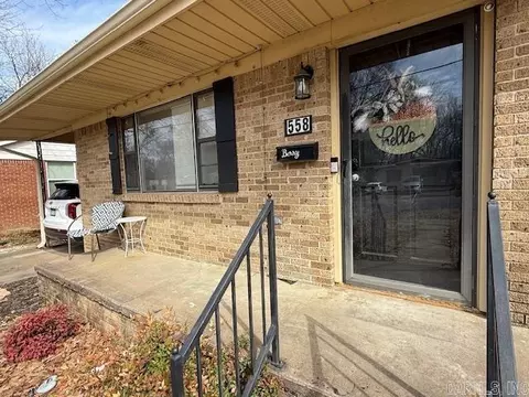 Exterior - 558 Ingram St, Conway, AR 72032 photo 2 of 3