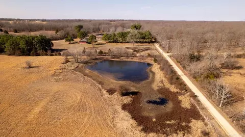 000 Traw Ln, Mammoth Spring, AR 72554