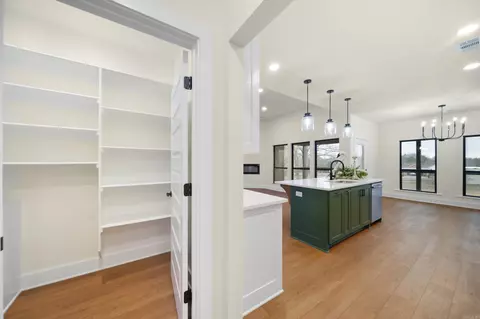 Entry Way - 115 Bob White Cv, Beebe, AR 72012 photo 3 of 5