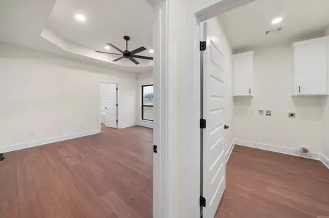 Entry Way - 115 Bob White Cv, Beebe, AR 72012 photo 4 of 5