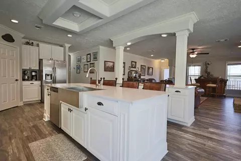 Kitchen - 587 Owley Rd, Mount Ida, AR 71957 photo 4 of 4