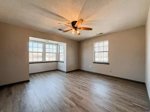 Living - 357 Barry St, Wynne, AR 72396 photo 5 of 5