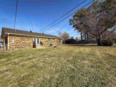 Exterior - 357 Barry St, Wynne, AR 72396 photo 4 of 5