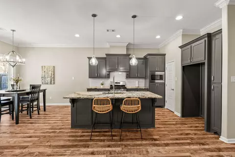 Kitchen - 1804 Maple Rdg, Benton, AR 72019 photo 5 of 5