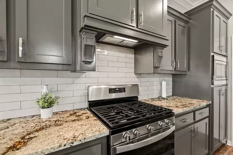 Kitchen - 1804 Maple Rdg, Benton, AR 72019 photo 1 of 5